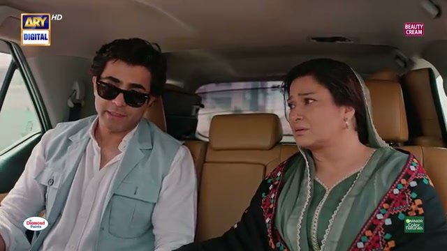 A car scene from Dar-e-Nijaat Episode 12